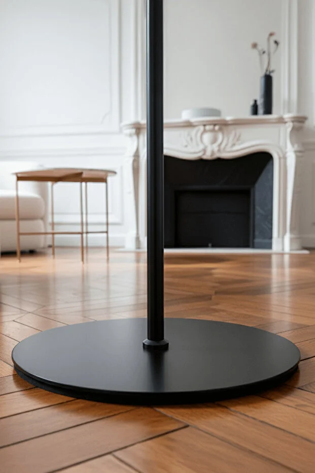 Luna Tek Ayaklı Siyah Metal Lambader